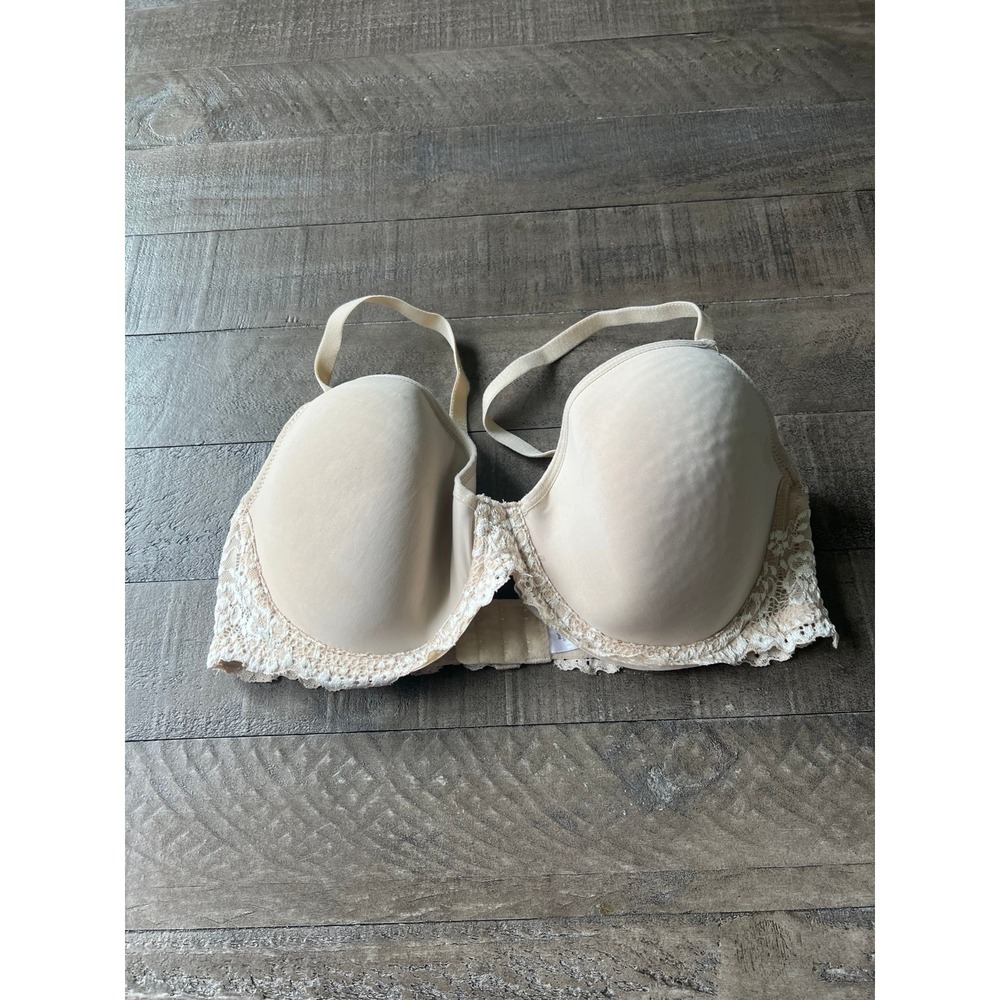 Women's Cream/Tan underwire‎ Bra Size 38C